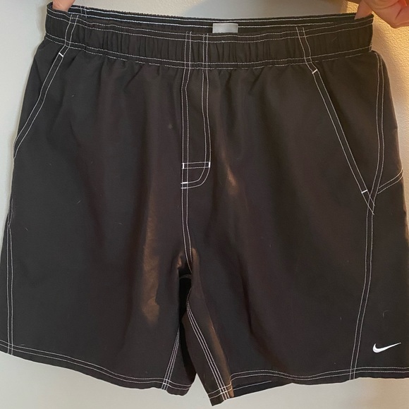 Men’s Shorts - Picture 2 of 2
